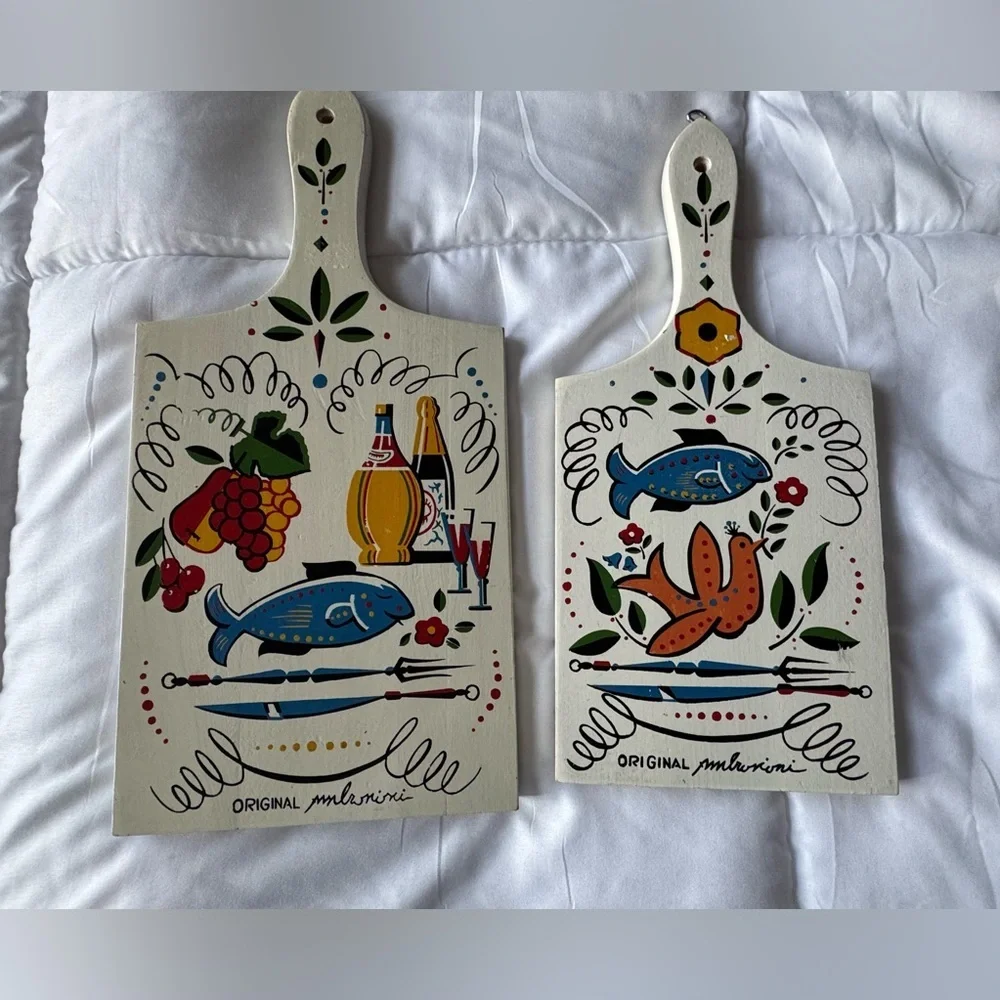 - SET  Vintage Yugoslavian Ambrosioni Folk Art Wooden